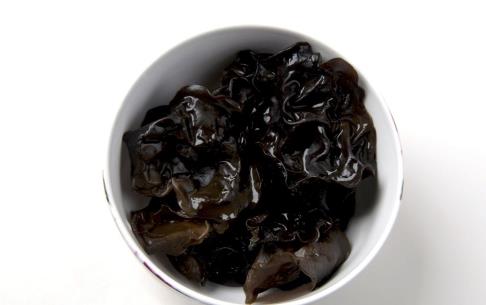 女人吃什么能够保护肾脏 两款护肾食谱推荐