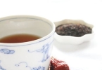 喝菊花茶的功效及其禁忌