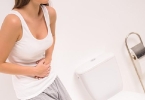 女性经前性生活有助于缓解痛经吗？女性在月经期间应该注意什么？