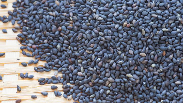 更年期保健品吃什么效果好?更年期报建如何选择保健品?