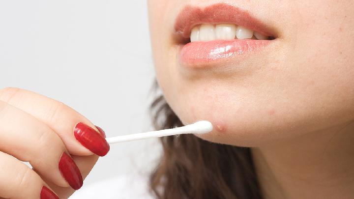 脸上长痘痘吃什么水果排毒？脸上长痘痘食疗排毒方法