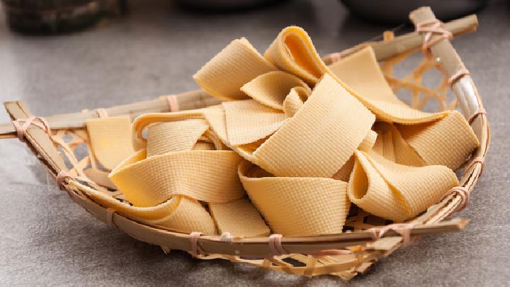 哪些食物适合老人冬季补肾吃？