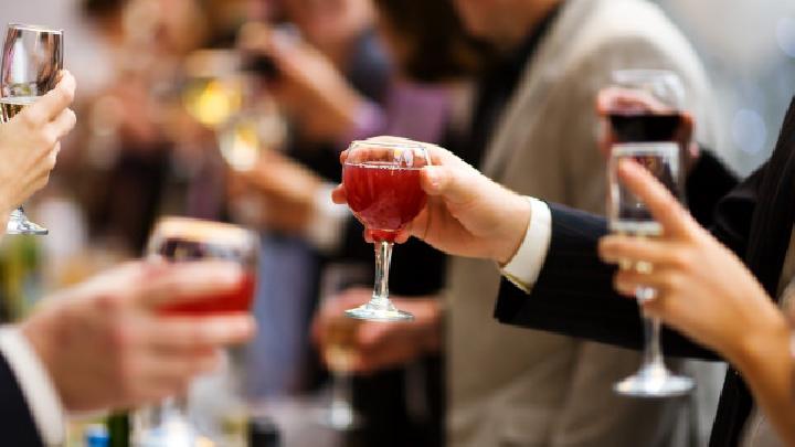 孕妇可以吃油桃吗？孕妇吃油桃要注意什么？