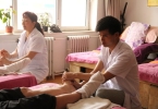 经期按摩3穴位缓解乳房胀痛还丰胸
