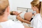 产后不要拿手乱揉乳房 产后乳房护理避开6不要