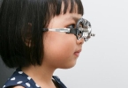眼睛里有眼屎怎么办？