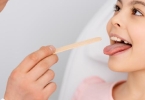 嗓子疼的不能咽东西口腔里鼻子根耳朵疼