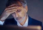 男人身体下降的年龄段是什么时候？这些信号要警惕！