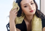 女性晚上睡觉出汗是什么原因