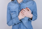 去医院看乳房挂什么科女性（贴心就诊指引）