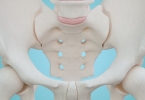 老年人腿疼腿麻 该挂什么科室？