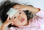 孩子发烧手凉头热怎么回事