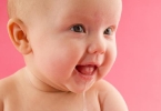 婴幼儿流口水是什么原因引起的