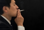 抽烟会上瘾吗？男性吸烟成瘾可能出现的症状与行为表现