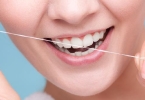 两个牙齿中间牙缝疼怎么回事