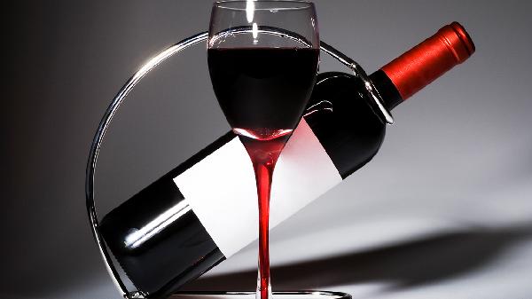 睡前喝红酒对身体有好处吗