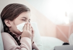 男子淋雨感冒还运动，险些要命？这种感冒并发症，为何不能小觑