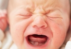 孩子经常哭闹爱发脾气是怎么回事