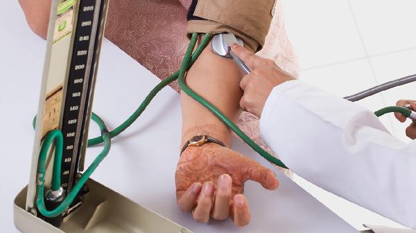 低血压怎么引起的