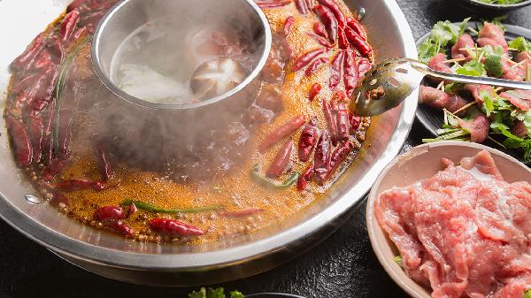 吃完火锅后喝酸奶还是黑咖啡好