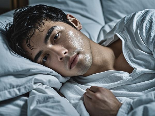 腿上出汗怎么回事