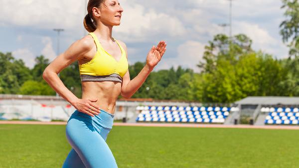 坚持跑步的人，身体会发生哪些变化？医生的检查结果说明了什么