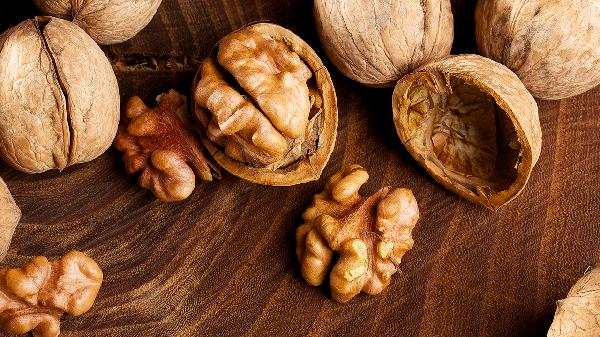 生核桃剥壳后要晒吗