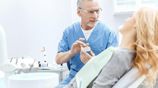 超声波洗牙和喷砂洗牙的区别