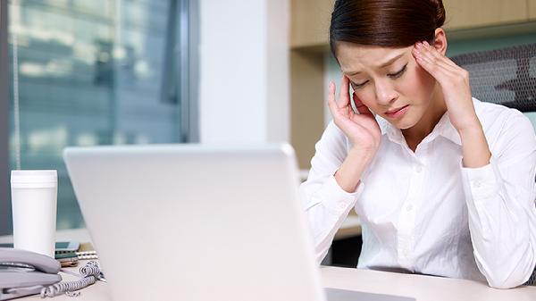 什么原因引起偏头痛后背痛头晕