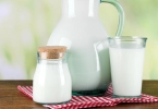 喝牛奶养胃还是伤胃