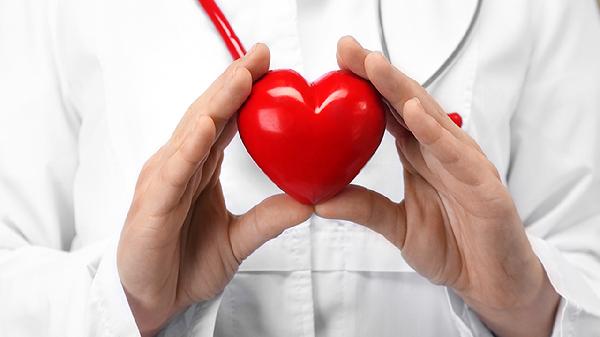 心血管堵塞挂什么科