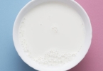 乳铁蛋白调制乳好吗 和纯奶粉比哪个好