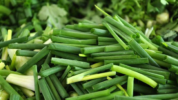 韭菜是“上火王”还是“去火菜”？专业营养师给你标准答案