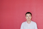 我老婆当着我的面看别的男人？她潜意识里在传递什么信息