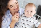 女性抹胸开襟哺乳衣的注意事项：兼顾便捷喂养与乳房健康