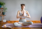欧美瑜伽空腹练还是饭后练好 力量与柔韧结合训练方案