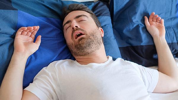 睡眠暂停呼吸综合征和打鼾的区别