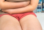 女性右上腹痛是什么原因导致