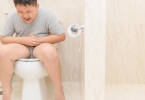 宝贝肚子疼呕吐拉肚子是怎么回事