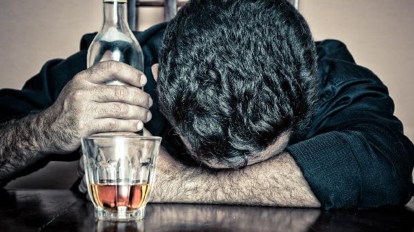 喝醉酒心脏很难受怎么办